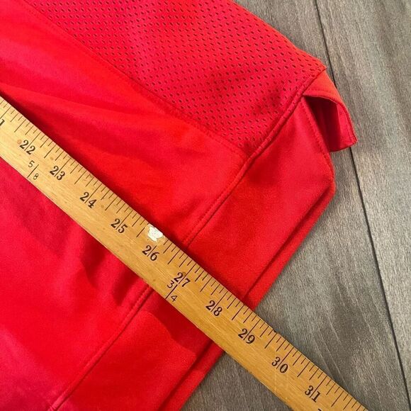 Nike Red Athletic Workout Shirt Men Large Bin J-47‎ NWT - Picture 3 of 6